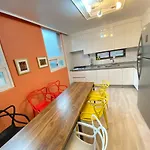 Kang\'S Apartments In Central Seoul
